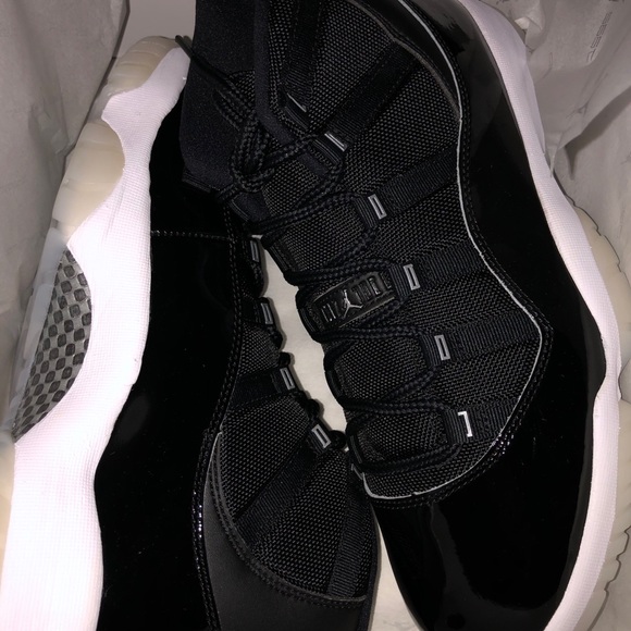 Jordan 11’s - Picture 2 of 2